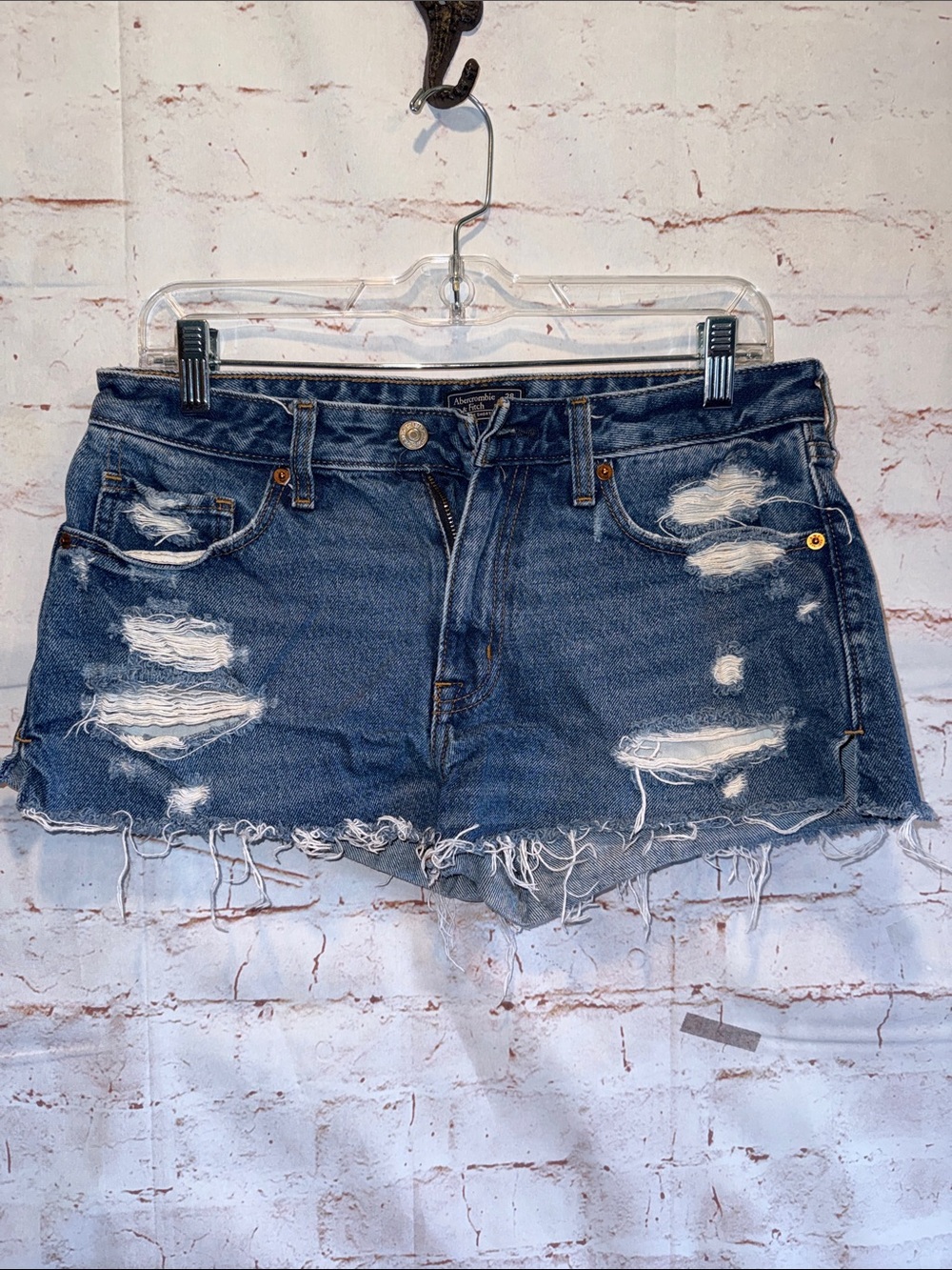 Abercrombie Fitch 28 Distressed Blue Denim Daisy dukes shorts Frayed Hem pockets